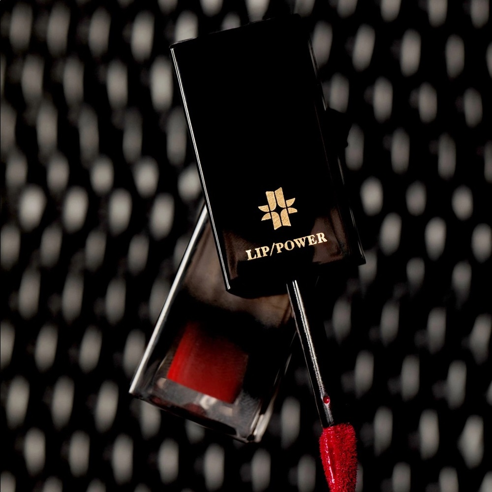 LIP/POWER - The Bold Liquid Lipstick - TIPHAINE